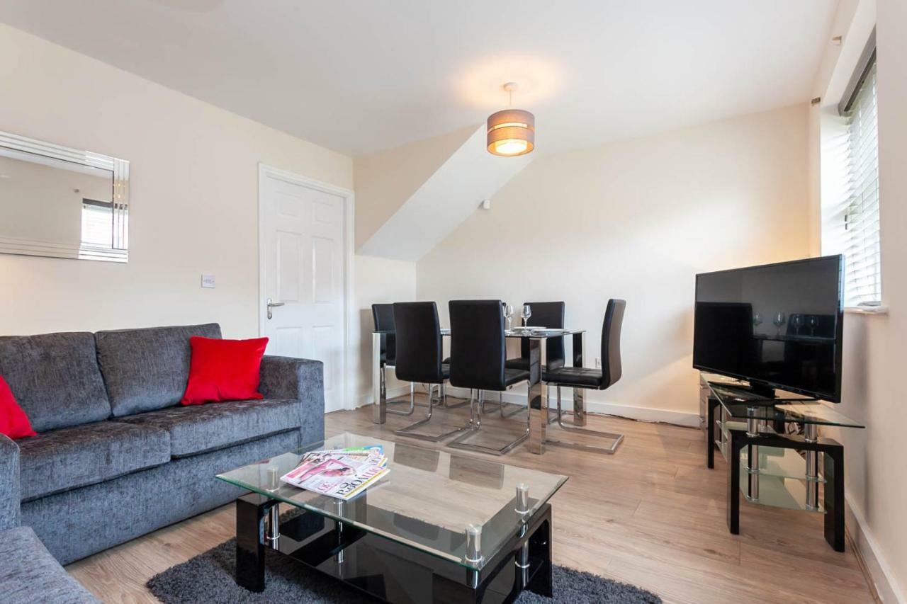 4 Bed Home, Driveway Parking Ideally Located In Latchford, Warrington - Executive St Marys House Eksteriør billede