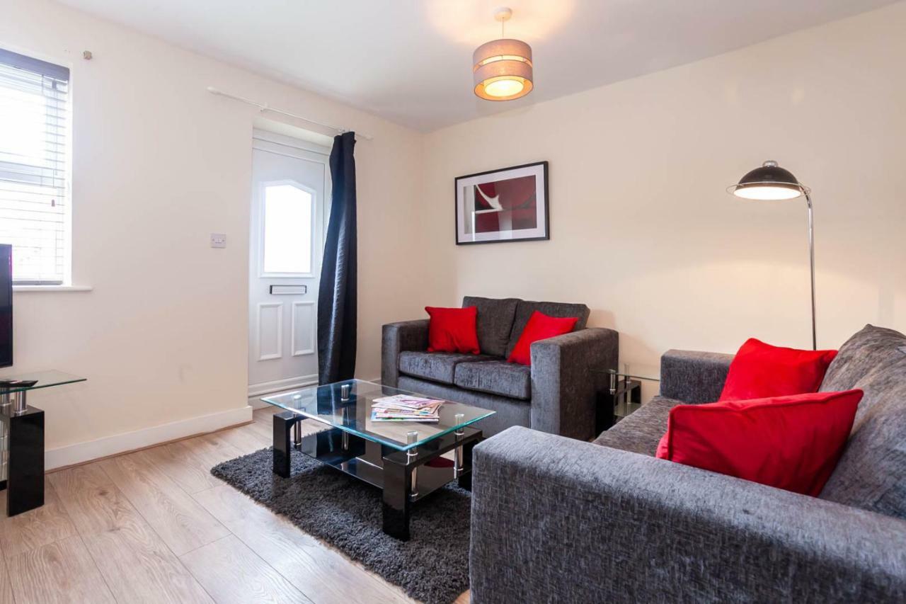 4 Bed Home, Driveway Parking Ideally Located In Latchford, Warrington - Executive St Marys House Eksteriør billede