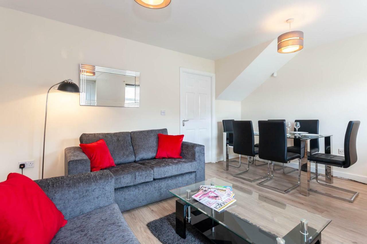 4 Bed Home, Driveway Parking Ideally Located In Latchford, Warrington - Executive St Marys House Eksteriør billede