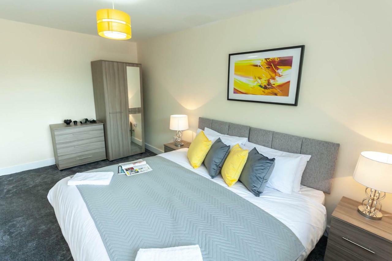 4 Bed Home, Driveway Parking Ideally Located In Latchford, Warrington - Executive St Marys House Eksteriør billede