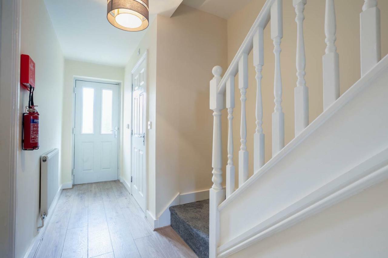 4 Bed Home, Driveway Parking Ideally Located In Latchford, Warrington - Executive St Marys House Eksteriør billede