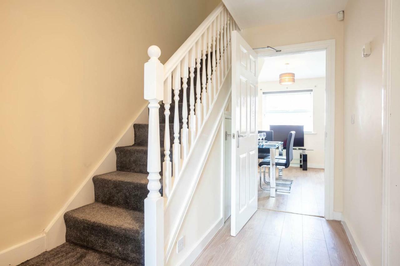 4 Bed Home, Driveway Parking Ideally Located In Latchford, Warrington - Executive St Marys House Eksteriør billede